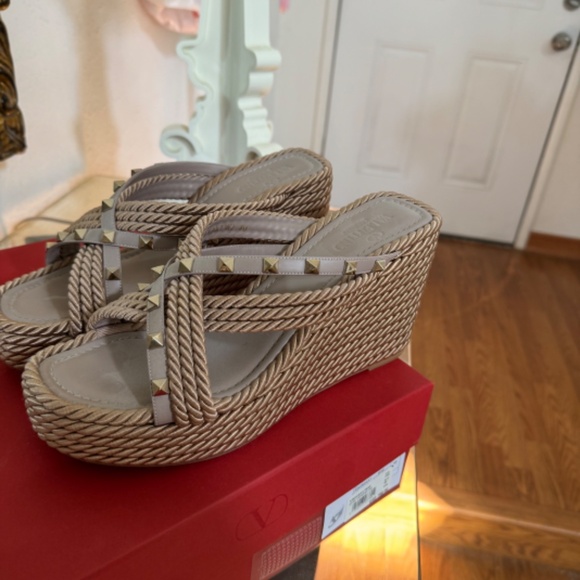 Valentino wedge size 40 - Picture 2 of 6